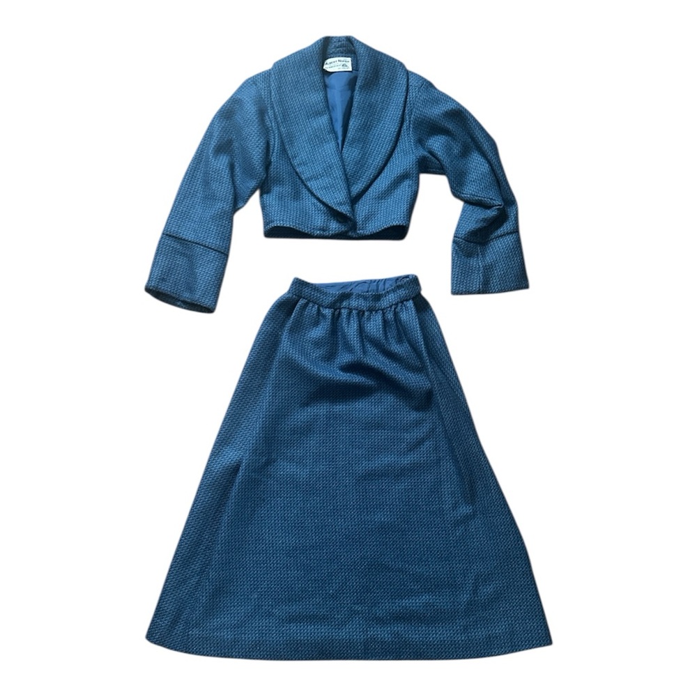 Albert Nipon Vintage 2-piece Suit